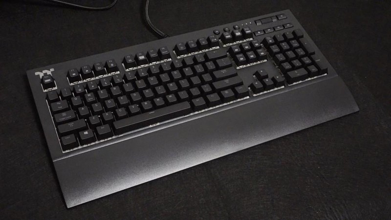 声控加USB HUB，电竞键盘新玩法--Tt X1星脉银轴机械键盘