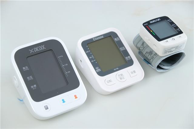 对比评测：淘宝上卖最火的3款血压计，哪款最接近水银血压计？