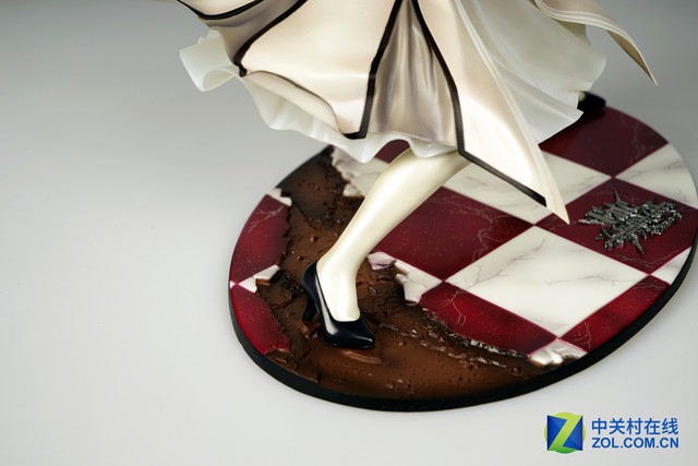 「Z玩主」Saber Lily 胜利的黄金之剑