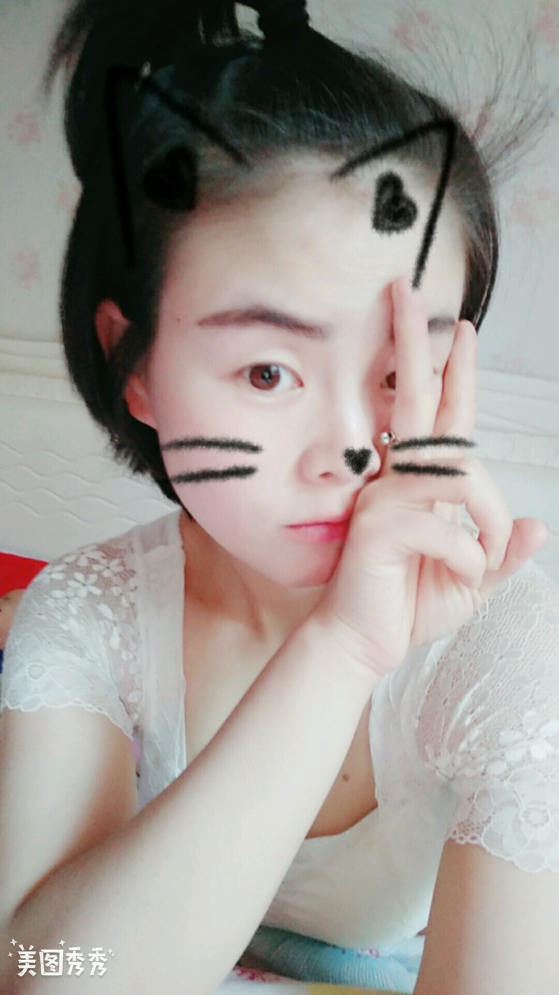 宝贝儿子刚睡着！