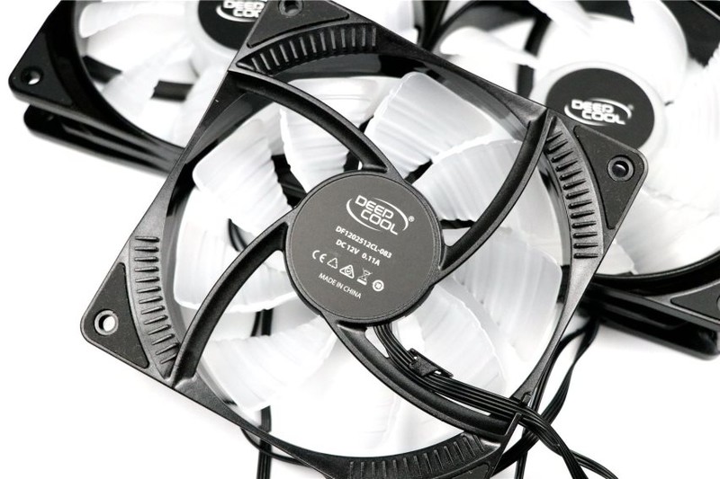 DEEPCOOL 九州风神 魔环RGB风扇套装：轻松开启RGB灯光之旅！