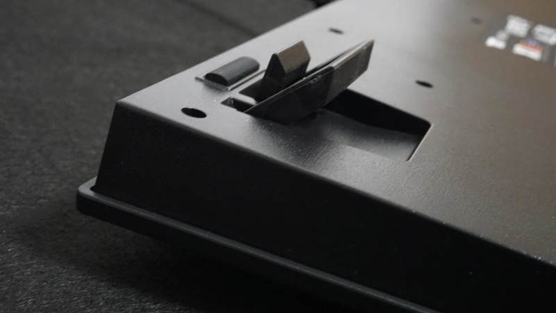 声控加USB HUB，电竞键盘新玩法--Tt X1星脉银轴机械键盘