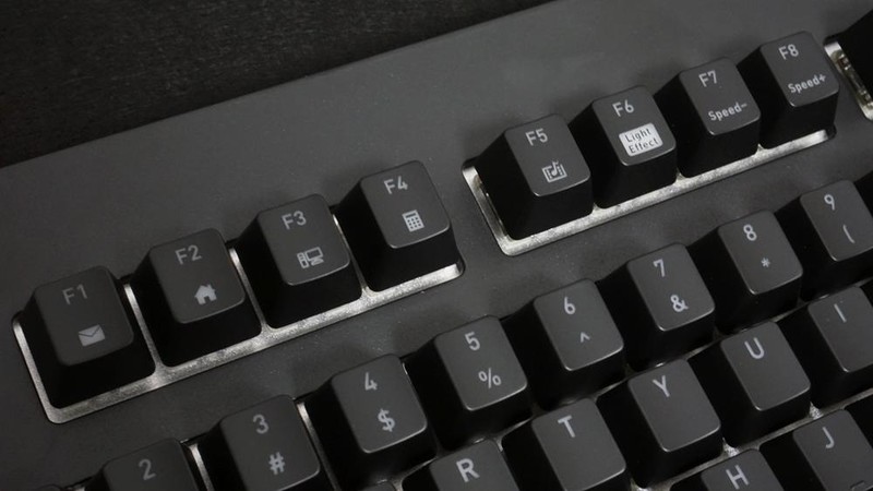 声控加USB HUB，电竞键盘新玩法--Tt X1星脉银轴机械键盘