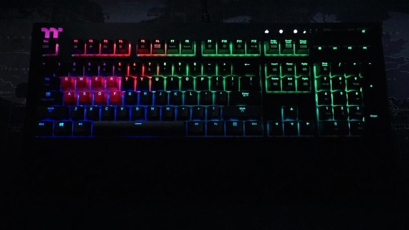 声控加USB HUB，电竞键盘新玩法--Tt X1星脉银轴机械键盘