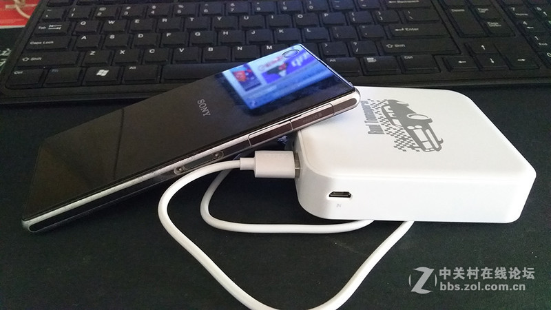 Z1用久了续航也不行，新买了一款移动电源
