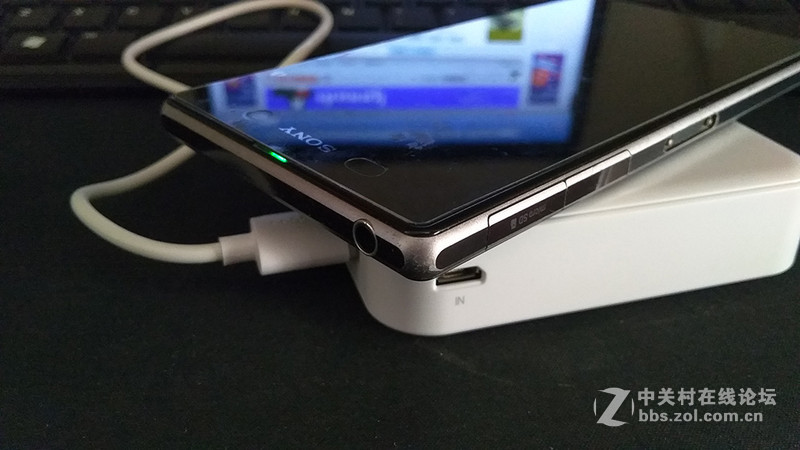 Z1用久了续航也不行，新买了一款移动电源