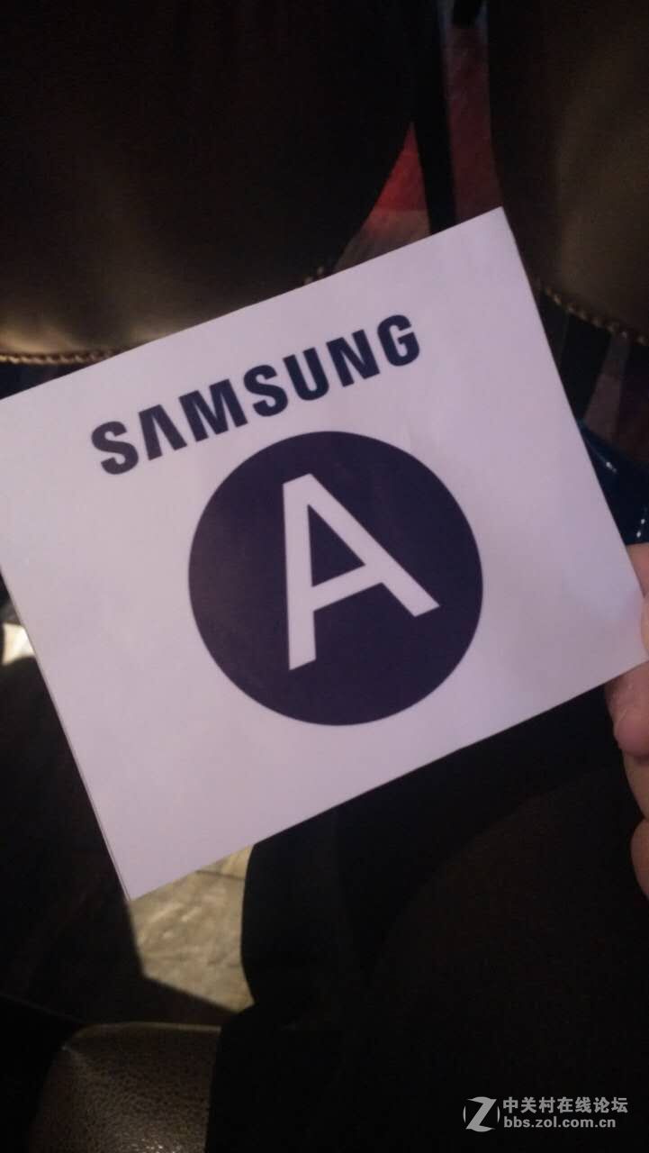 站在远处看星空体育平台，完美的舒适体验！————星空体育平台显示器回顾贴