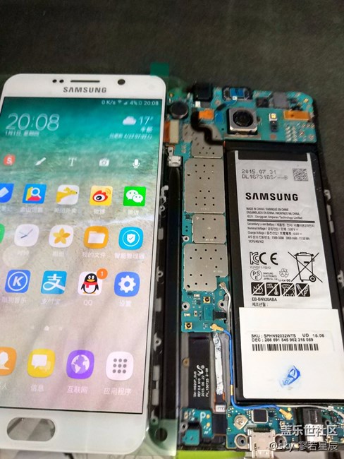 牛五的内部构造好简单，就是后盖被我拆碎了