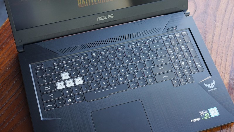 游戏本中的法拉利 华硕飞行堡垒6Plus评测