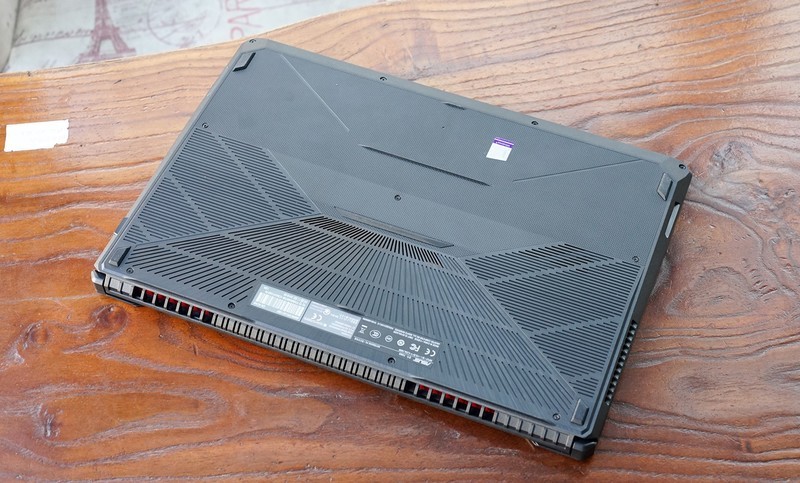 游戏本中的法拉利 华硕飞行堡垒6Plus评测