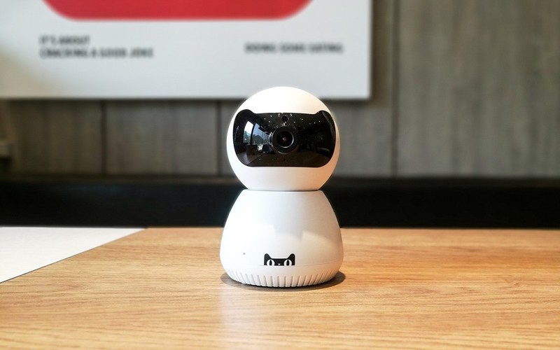 摄像头它最酷，智能AI可以媲美天眼，还有天猫附身