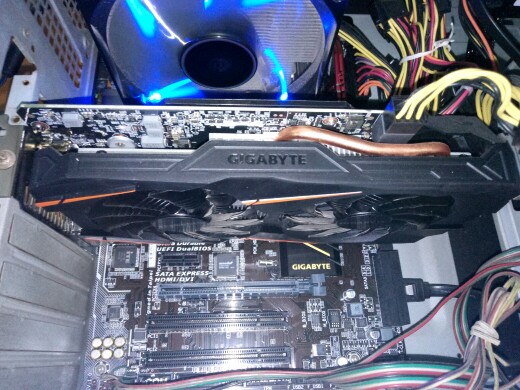 求技嘉1066風魔讓風扇一直轉的方法