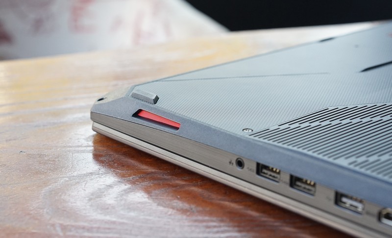 游戏本中的法拉利 华硕飞行堡垒6Plus评测