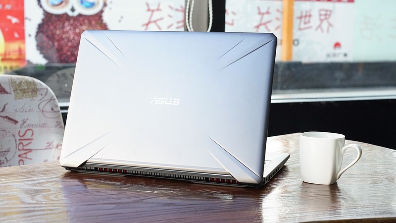 游戏本中的法拉利 华硕飞行堡垒6Plus评测