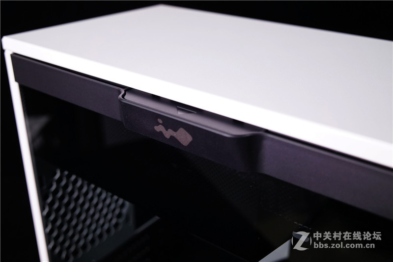 【首发评测】M-ATX新贵 迎广301首发简测