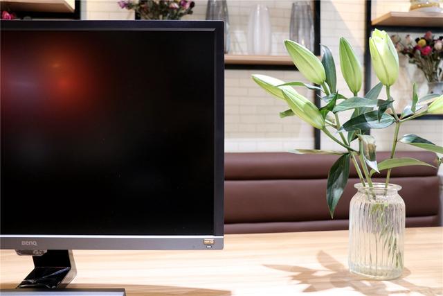 明基EL2870U 4k显示器体验：高端主机的黄金搭档！