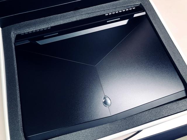 感受八代Intel酷睿移动CPU的力量—Alienware 17R5简单评测