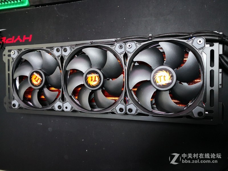 R6E OMEGA + I9 9980XE 开箱 水冷装机~