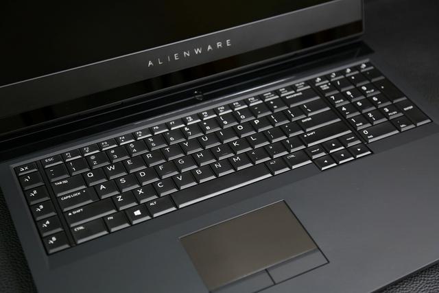 感受八代Intel酷睿移动CPU的力量—Alienware 17R5简单评测