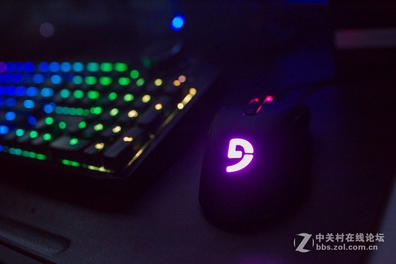 G90又升级，这次更轻更猛烈，富勒G90EVO游戏鼠标上手体验