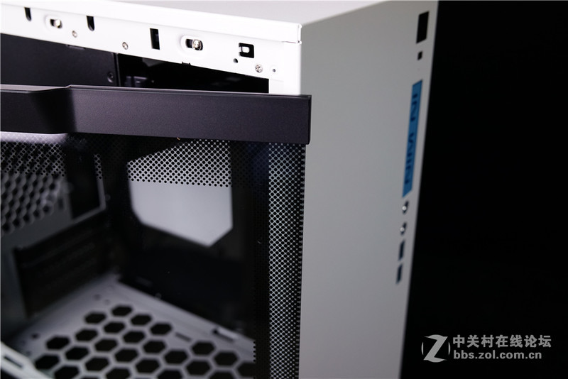 【首发评测】M-ATX新贵 迎广301首发简测