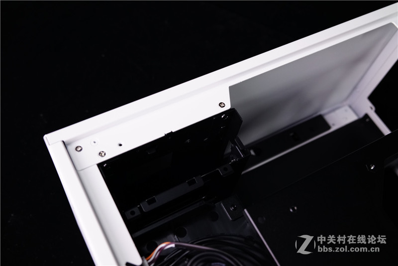 【首发评测】M-ATX新贵 迎广301首发简测