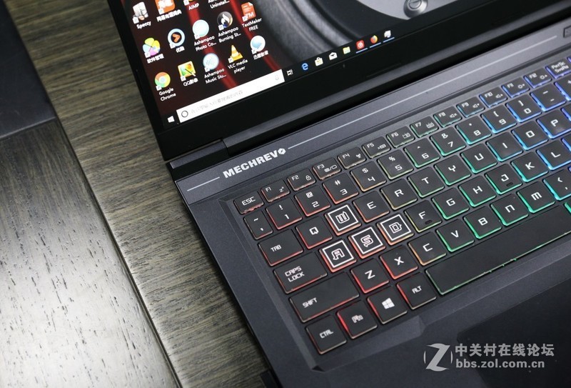 机械革命深海泰坦X3 i71050Ti豪华版——适应孩子学习需要的性能本