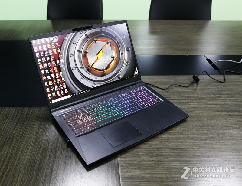机械革命深海泰坦X3 i71050Ti豪华版——适应孩子学习需要的性能本