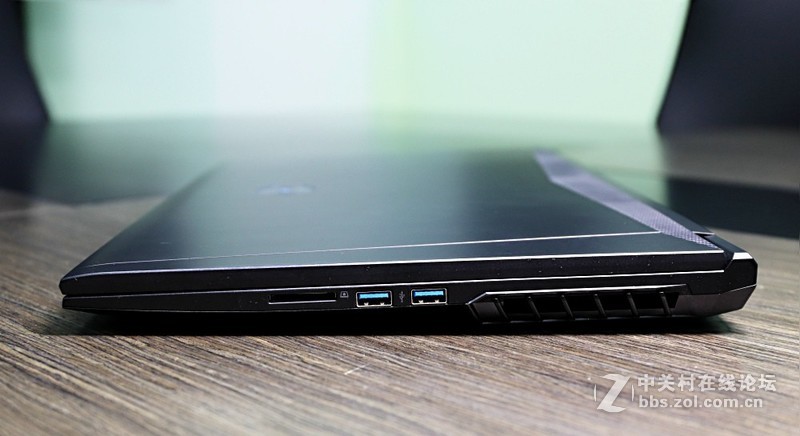 机械革命深海泰坦X3 i71050Ti豪华版——适应孩子学习需要的性能本