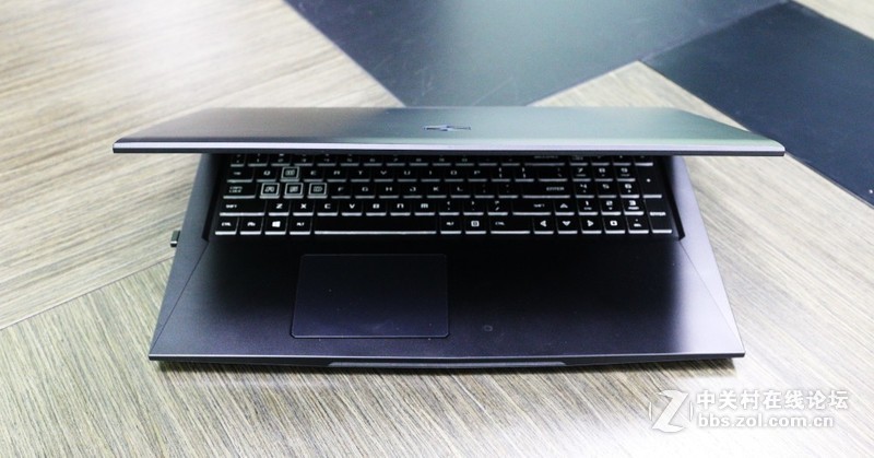 机械革命深海泰坦X3 i71050Ti豪华版——适应孩子学习需要的性能本