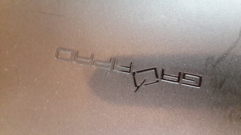 影驰芒果盒子晒单，使用很不错，做工也很好！