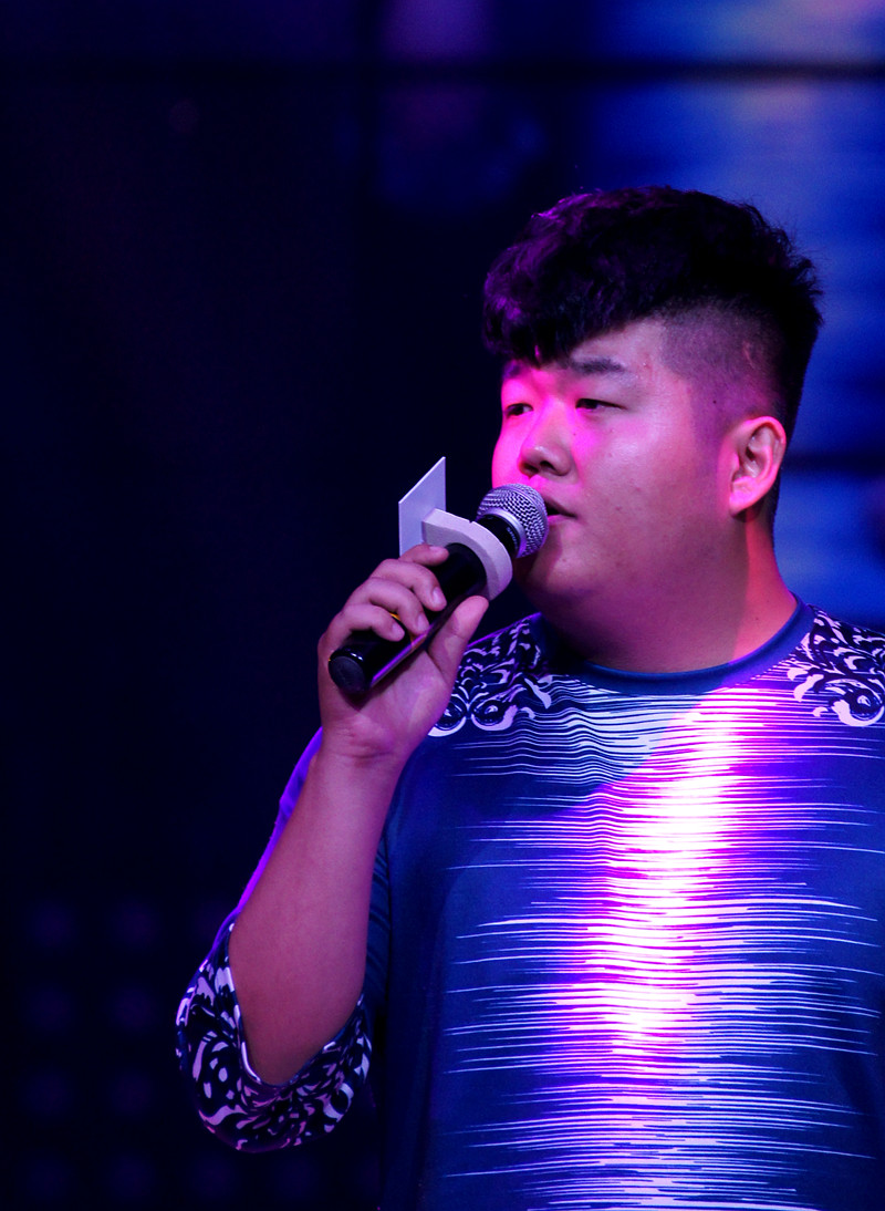中国好声音 新疆歌手图片
