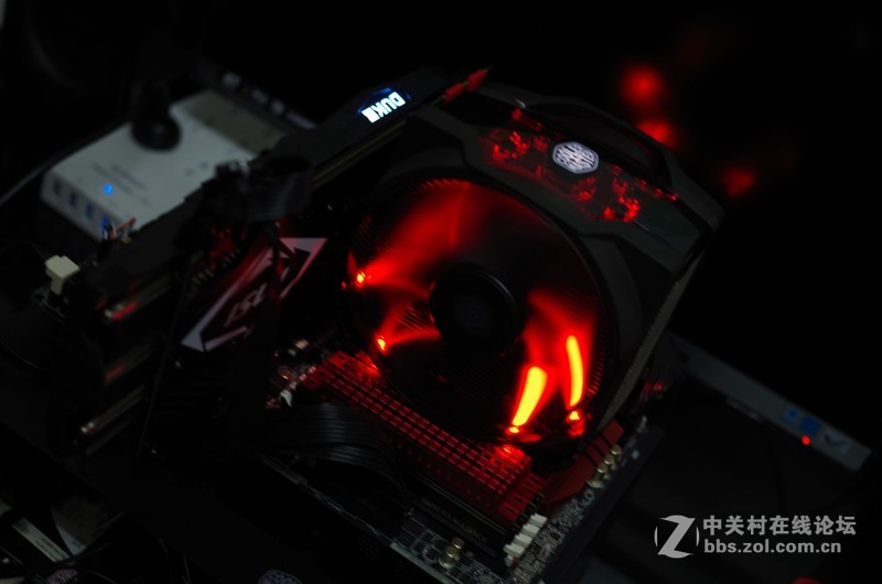 618年中剁手，4k显示器、电脑桌、GTX1070开箱、上机