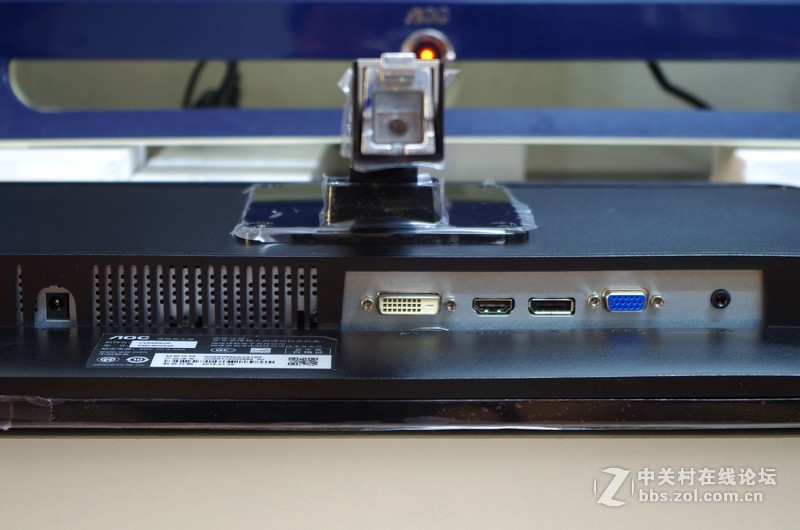 618年中剁手，4k显示器、电脑桌、GTX1070开箱、上机