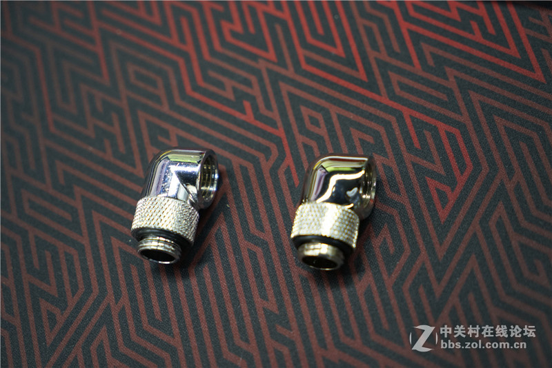 「Z玩主」从零开始的分体水冷主机装机作业 第二周进度