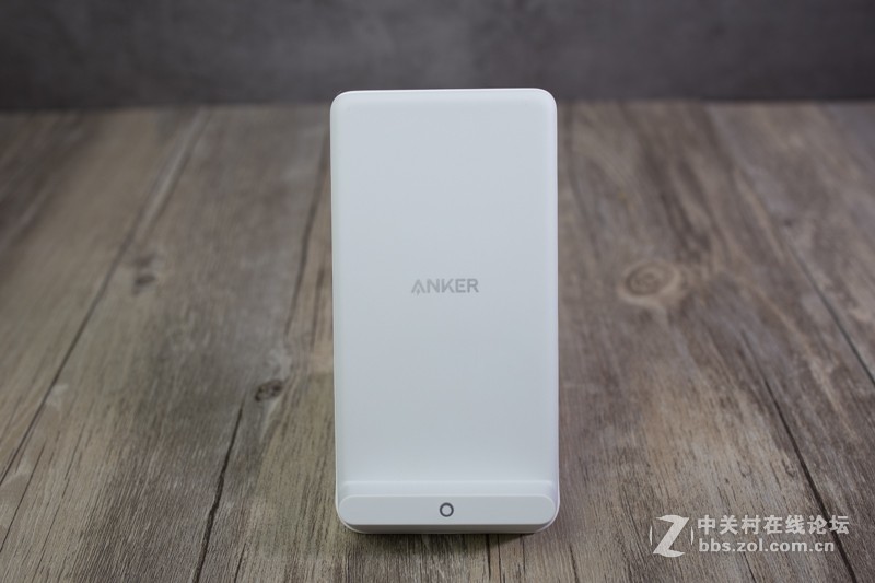 充满iPhone XS Max只需2.5小时！PowerWave 7.5 Stand 三模无线快充底座体验