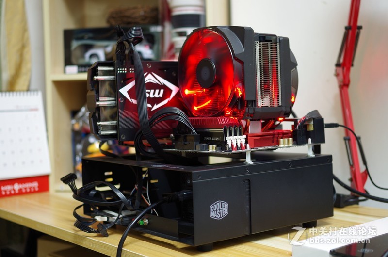 618年中剁手，4k显示器、电脑桌、GTX1070开箱、上机