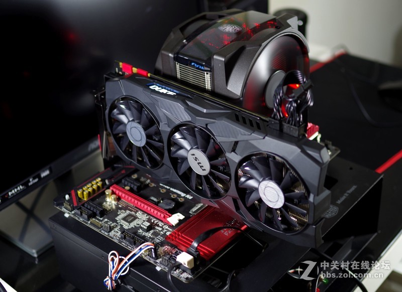 618年中剁手，4k显示器、电脑桌、GTX1070开箱、上机