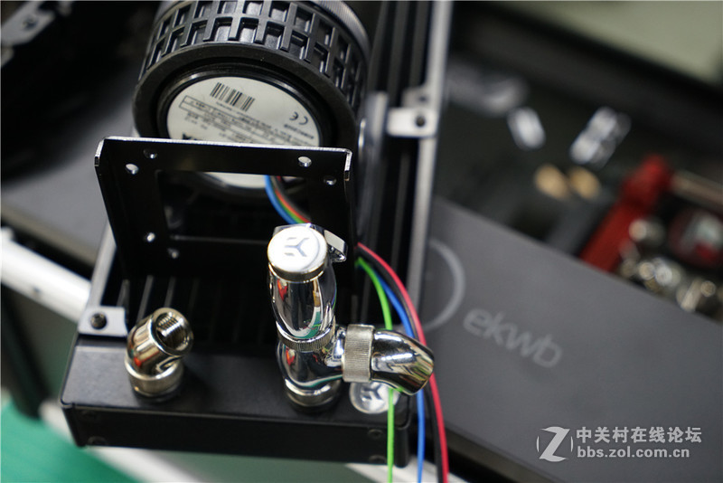 「Z玩主」从零开始的分体水冷主机装机作业 第二周进度