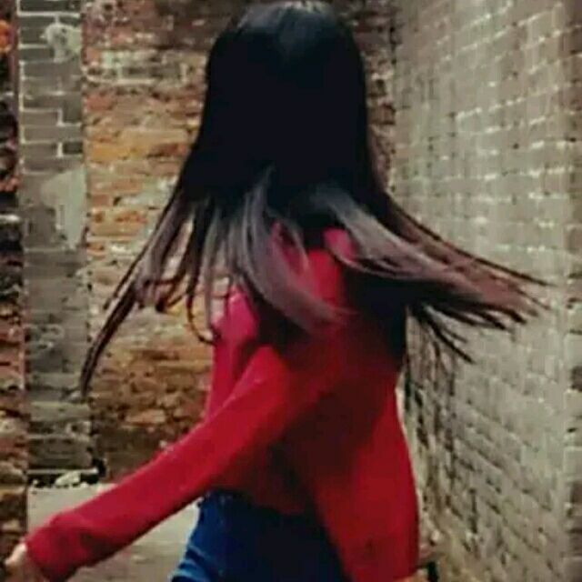 《三行情诗》