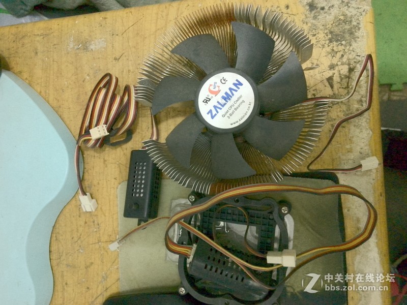 风扇zalman风扇带扣具调速器2个 10块拿走