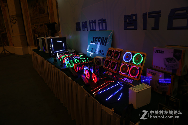 华旗资讯全国代理商大会在青岛圆满结束，机电DIY进入智能时代