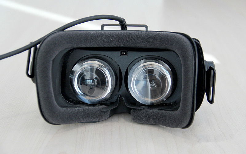 雷神幻影VR头显开箱图赏：带你进入虚拟现实