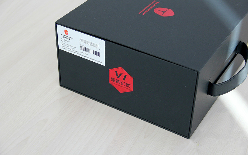 雷神幻影VR头显开箱图赏：带你进入虚拟现实