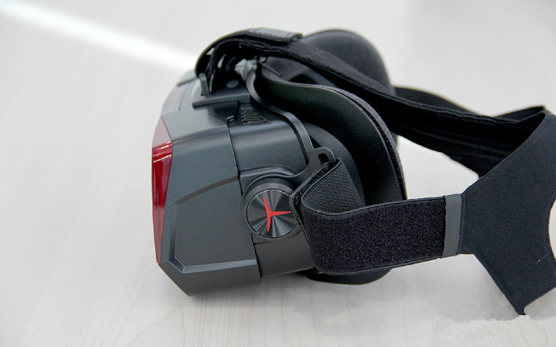 雷神幻影VR头显开箱图赏：带你进入虚拟现实