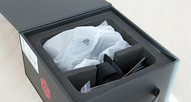 雷神幻影VR头显开箱图赏：带你进入虚拟现实