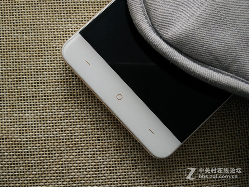 设计与工艺的“玩美”邂逅—— 一加X「图赏」