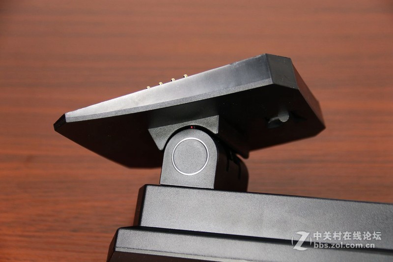 来自极速与色彩的馈赠，蚂蚁电竞显示器评测