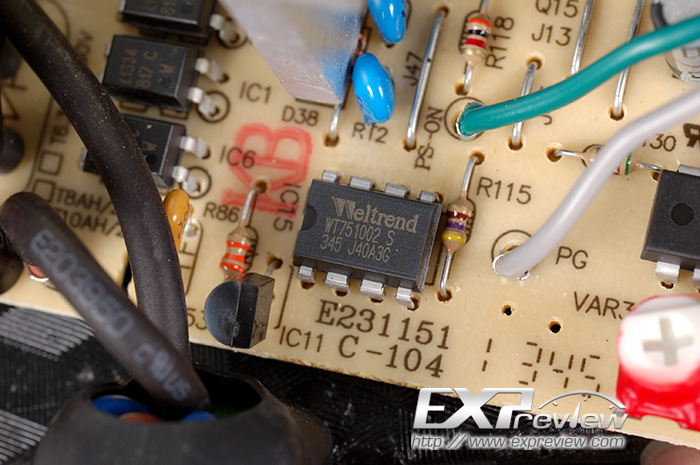 与大家分享：航嘉Jumper450B拆解及电路分析！