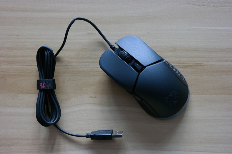 轻量游戏鼠标上手容易！Tt IRIS RGB电竞鼠标开箱评测